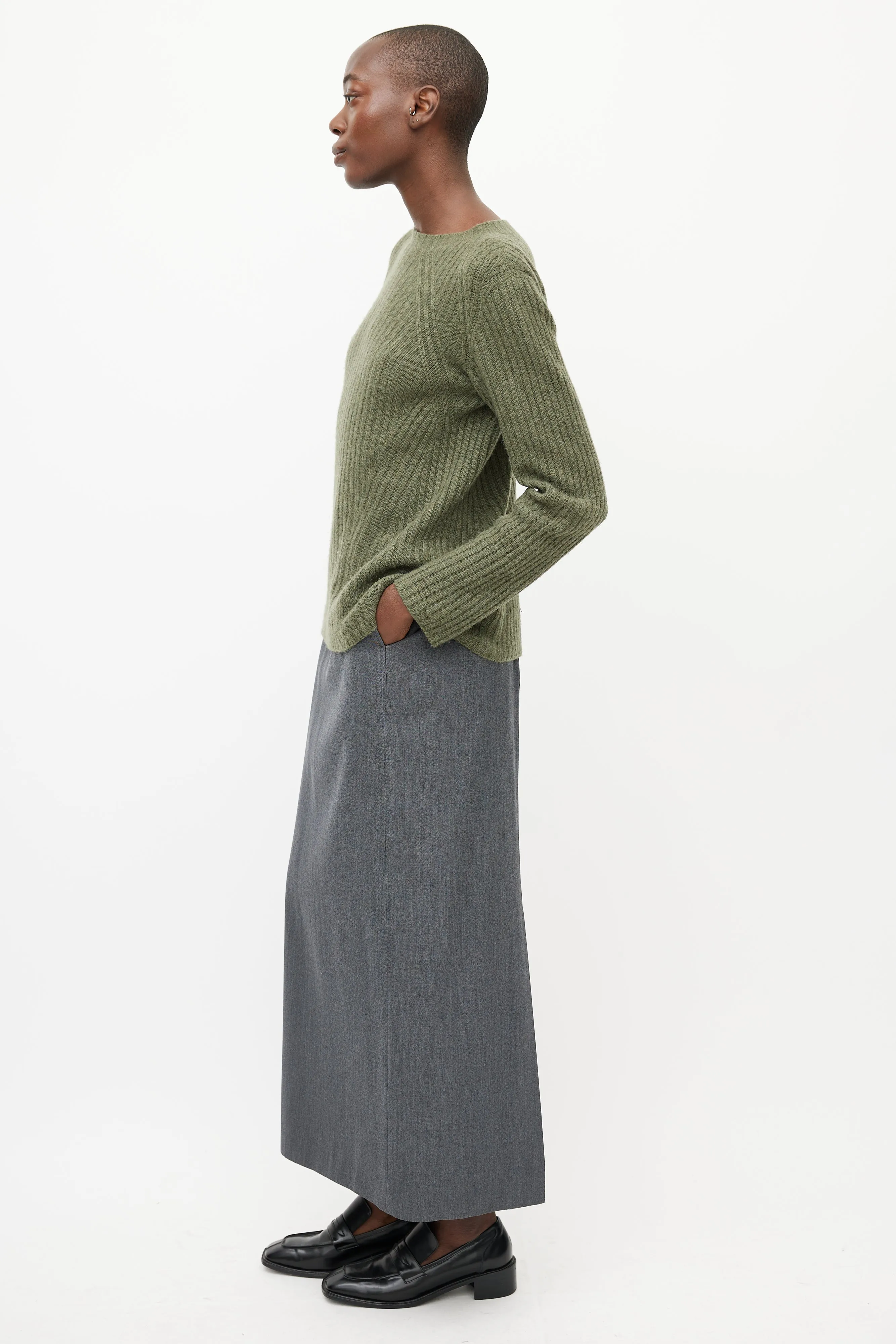 Green Cashmere Ribbed Knit Sweater
