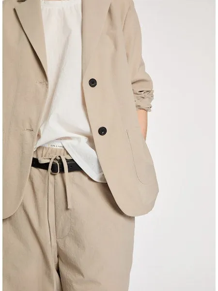 Lis Lareida Athleisure Blazer in Light Taupe