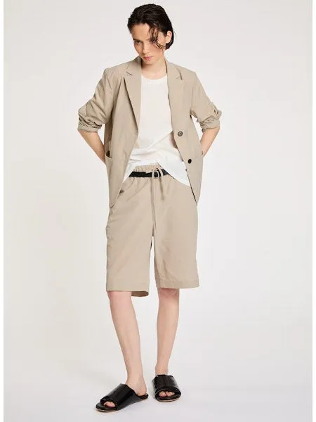 Lis Lareida Athleisure Blazer in Light Taupe