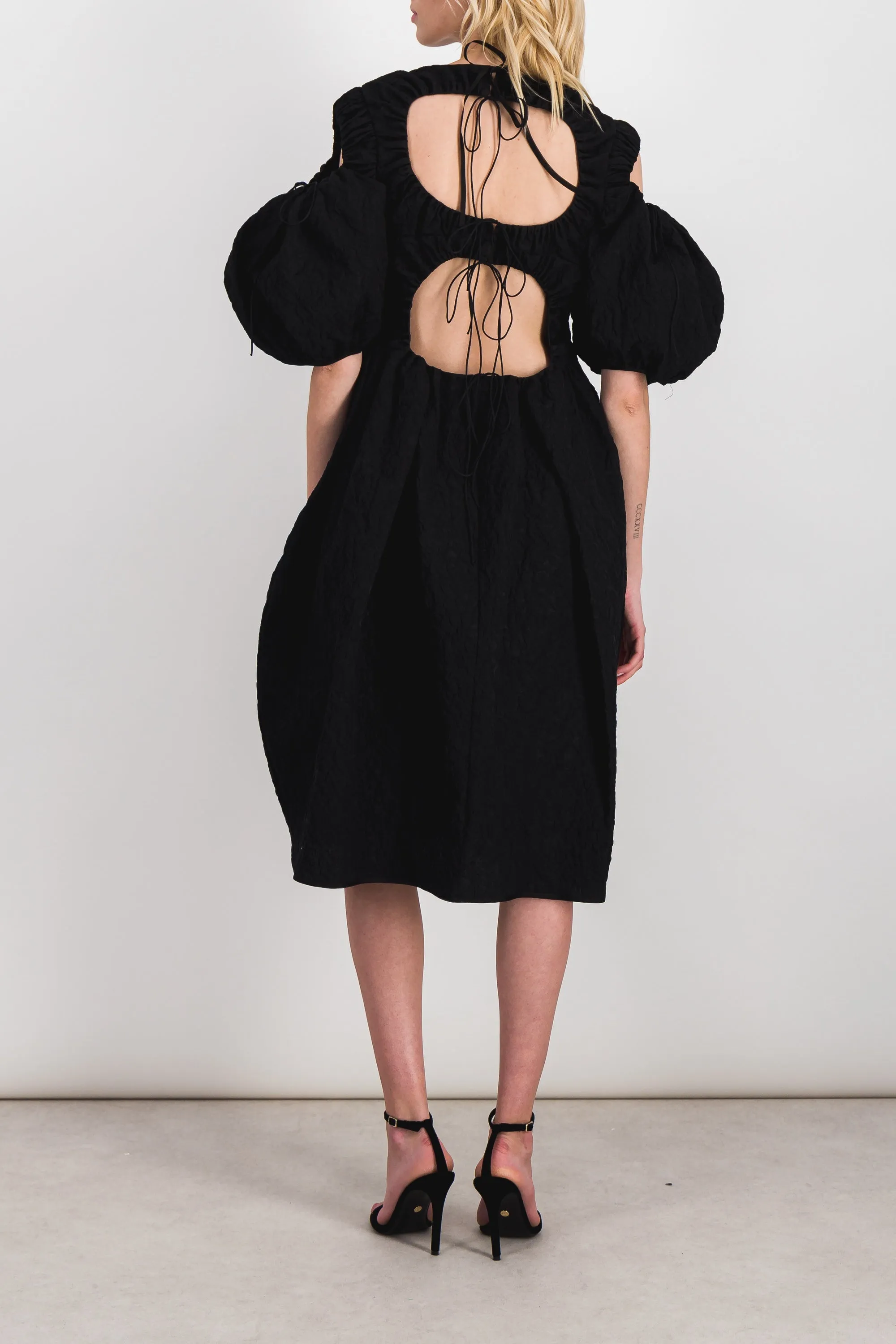Matelassé puff sleeve dress with tulip skirt