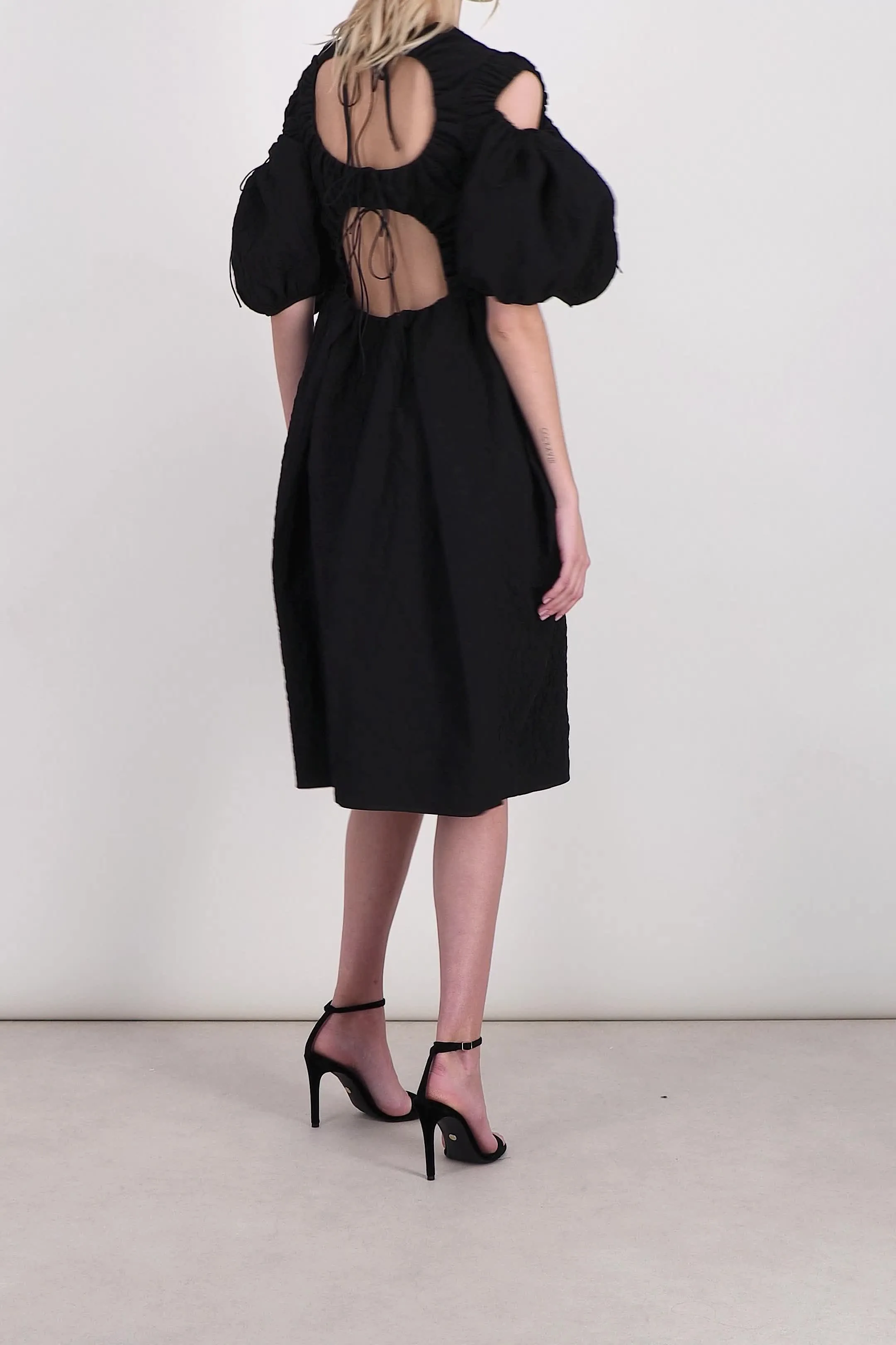 Matelassé puff sleeve dress with tulip skirt