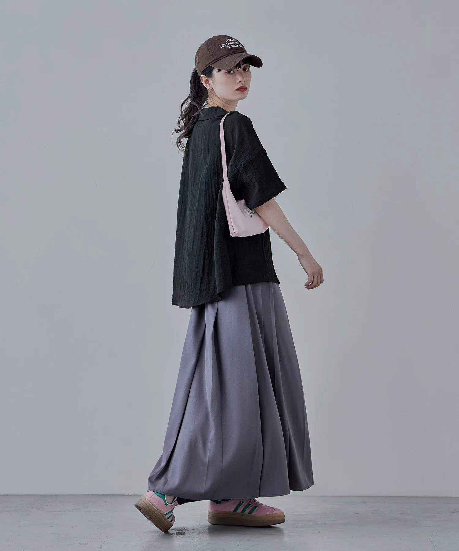 Relaxed open collar shirt