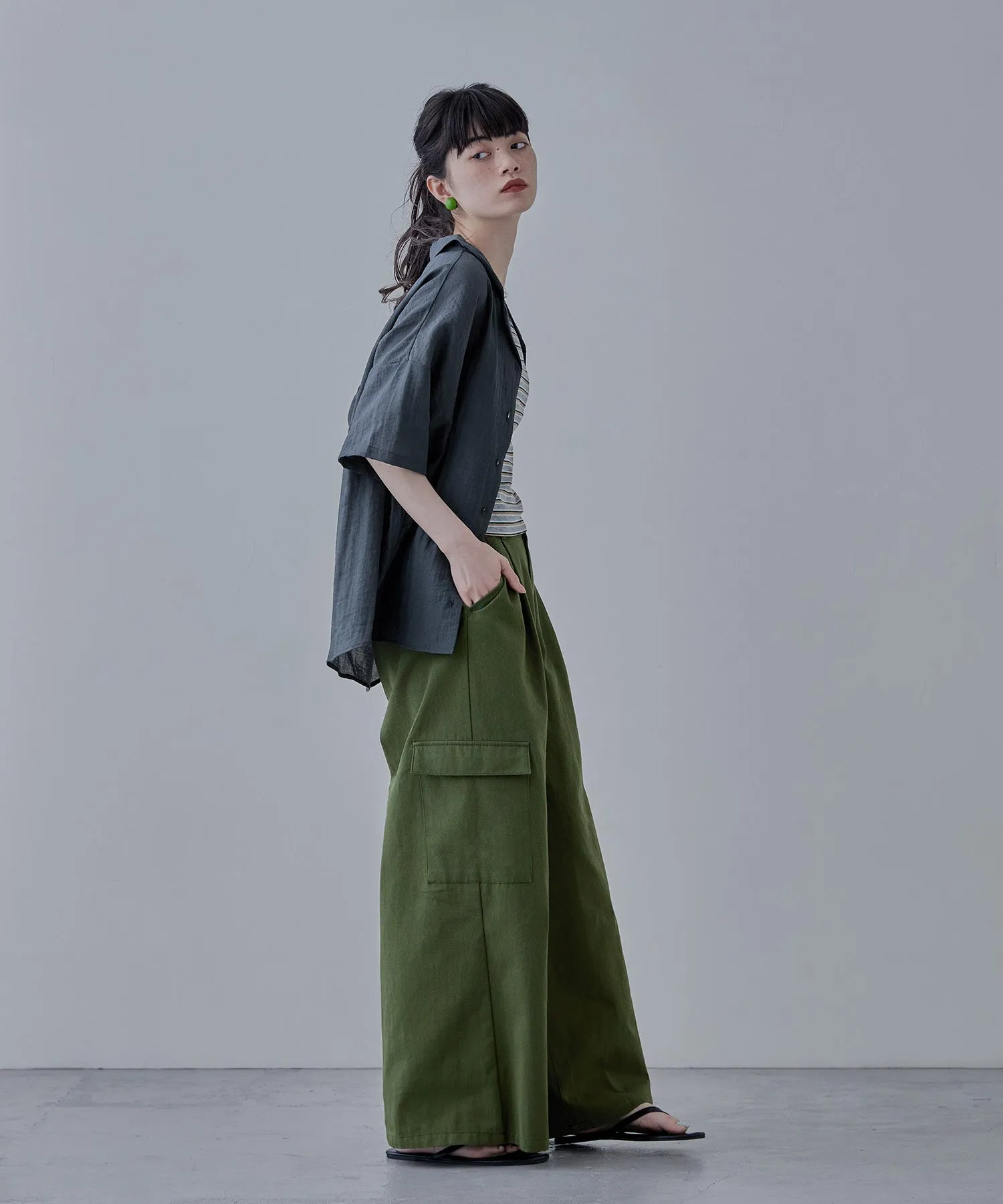 Relaxed open collar shirt