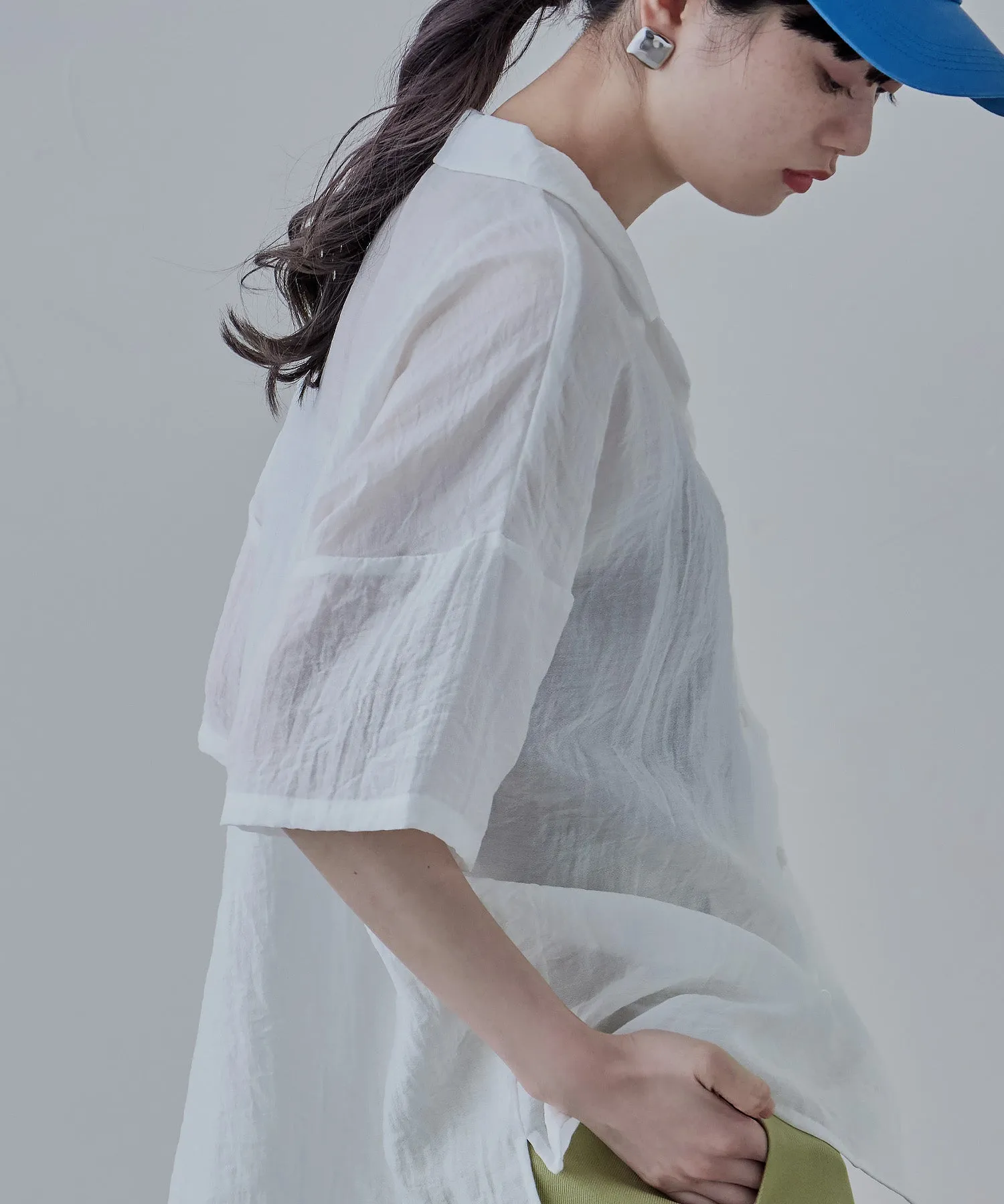 Relaxed open collar shirt