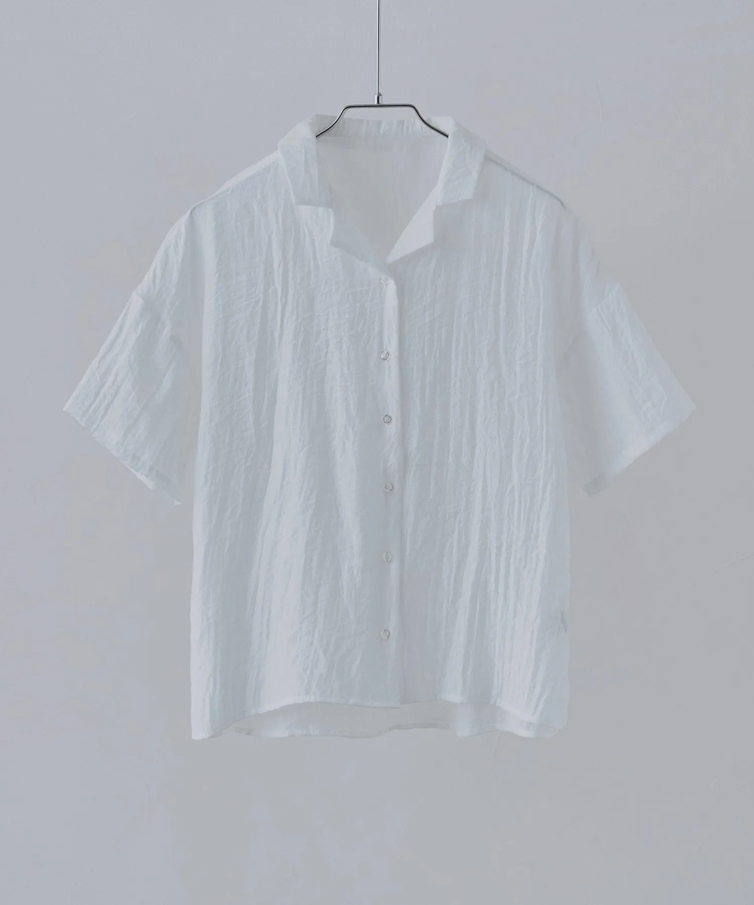 Relaxed open collar shirt